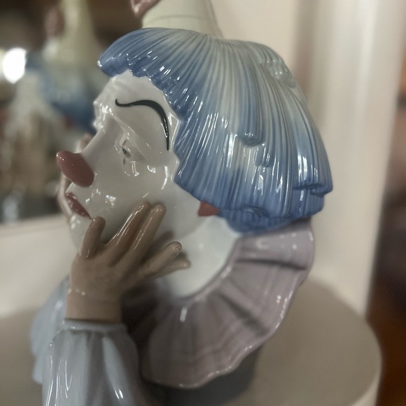 Lladro Pensive Clown - Picture 5 of 6